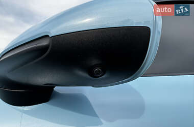 Седан Porsche Taycan 2021 в 