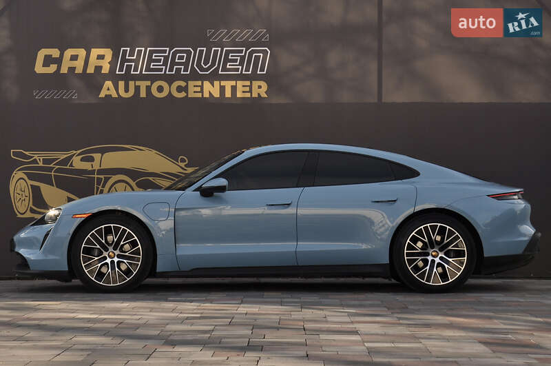 Седан Porsche Taycan 2022 в Киеве