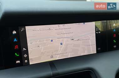 Седан Porsche Taycan 2022 в 
