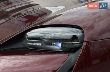 Седан Porsche Taycan 2023 в 