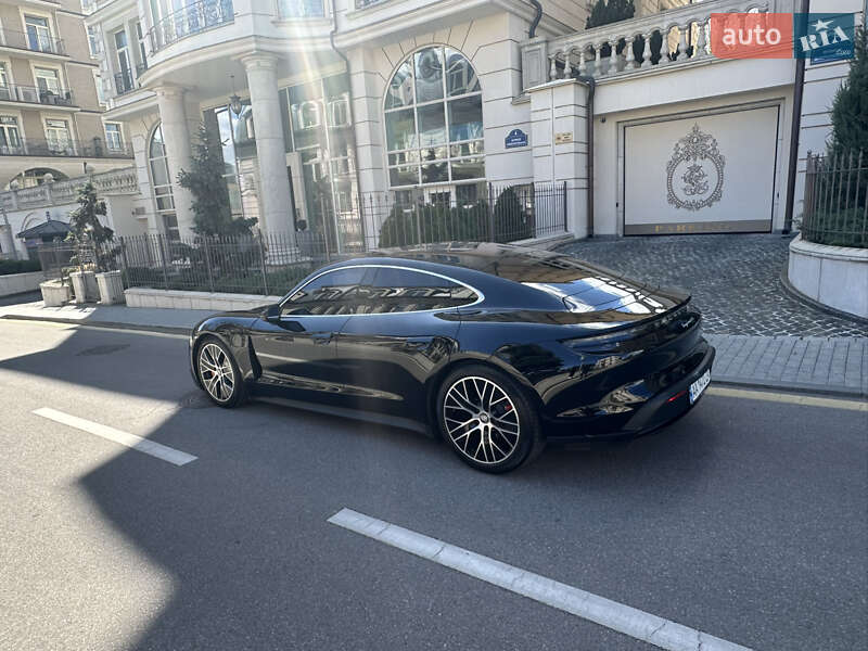 Седан Porsche Taycan 2022 в Киеве фото 23 Седан Porsche Taycan 2022 в Киеве