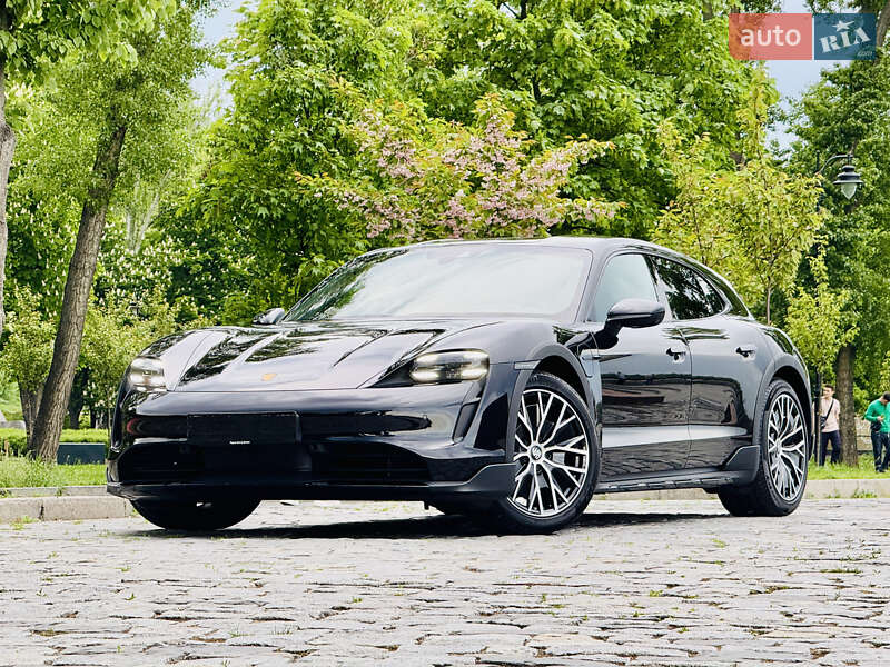 Седан Porsche Taycan 2022 в Киеве