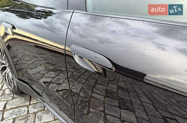 Седан Porsche Taycan 2022 в 