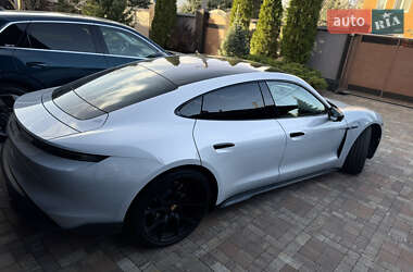 Седан Porsche Taycan 2023 в 