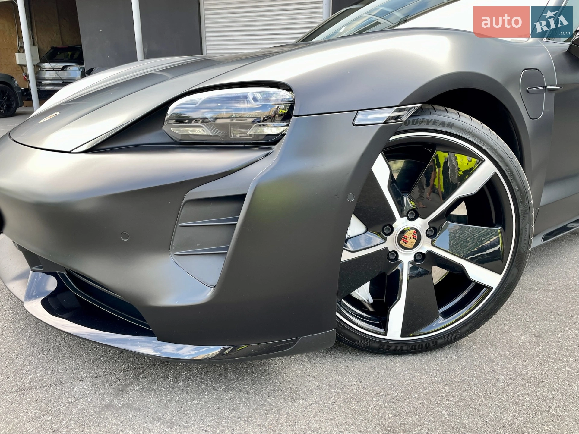 2020 Porsche Taycan - мініатюра 16