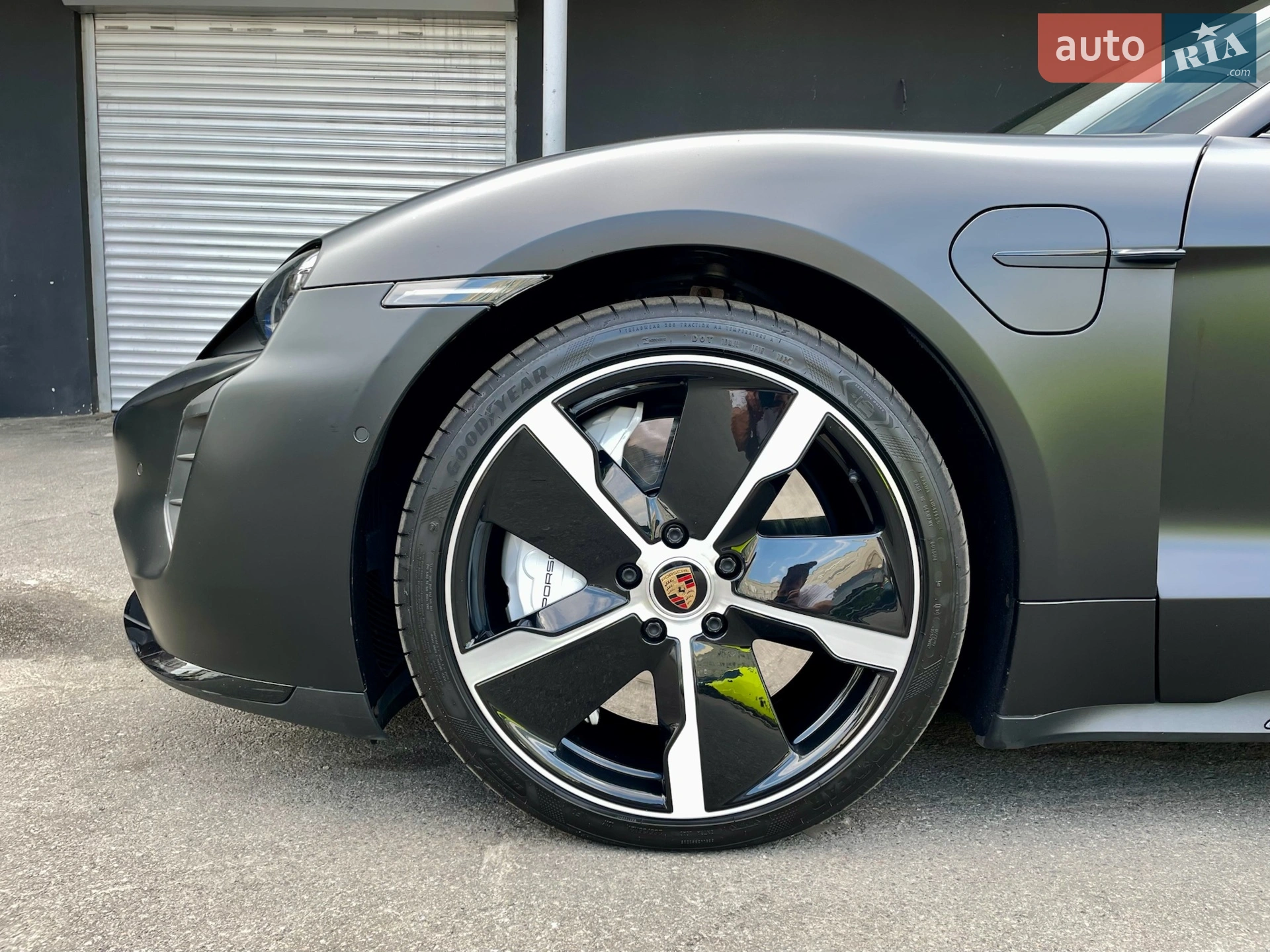 2020 Porsche Taycan - мініатюра 28