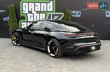 Седан Porsche Taycan 2019 в 