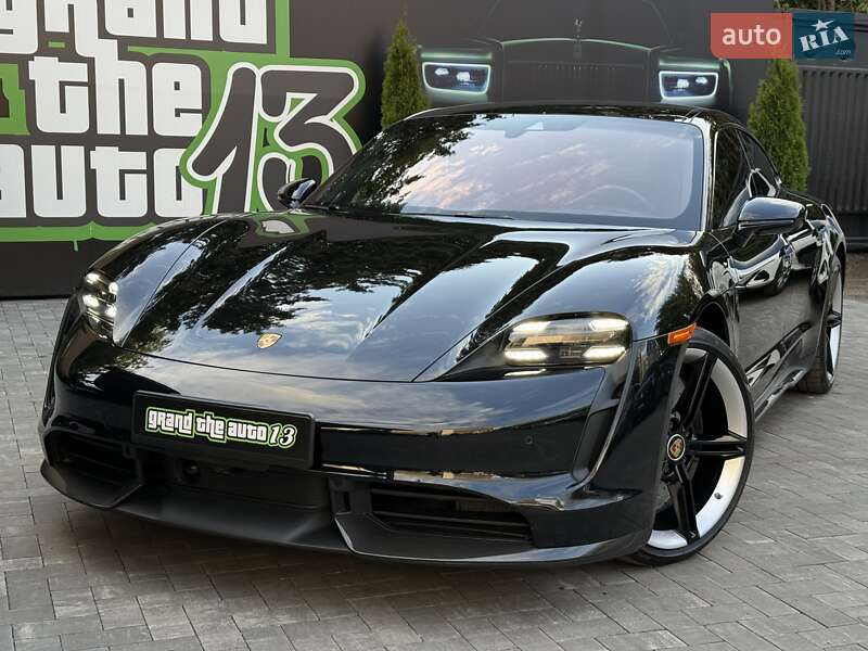 Седан Porsche Taycan 2019 в Киеве
