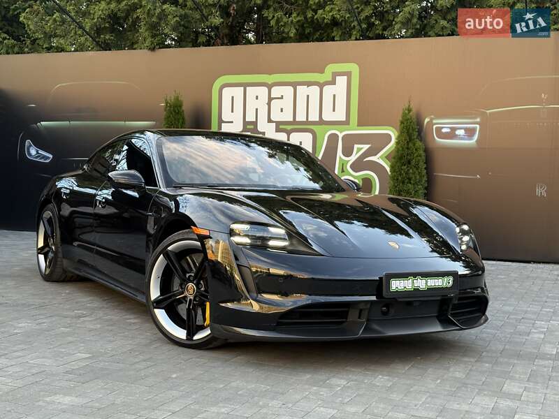 Седан Porsche Taycan 2019 в Киеве