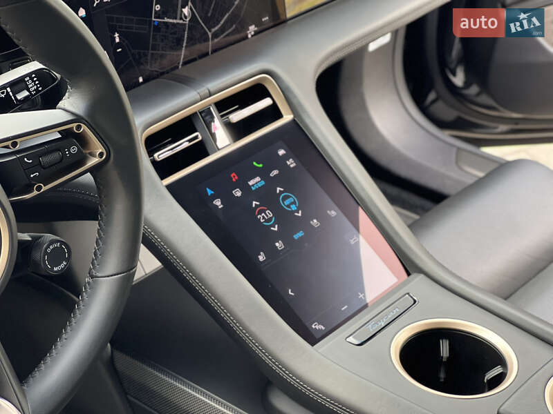 Седан Porsche Taycan 2020 в Днепре