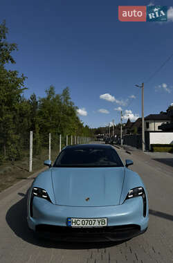 Седан Porsche Taycan 2023 в 