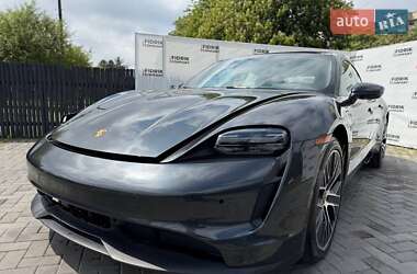 Седан Porsche Taycan 2022 в 