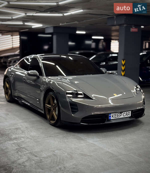 Седан Porsche Taycan 2020 в Одессе