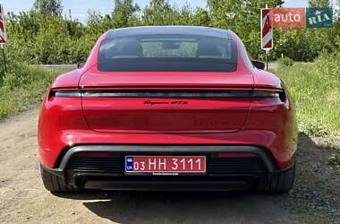 Седан Porsche Taycan 2022 в 