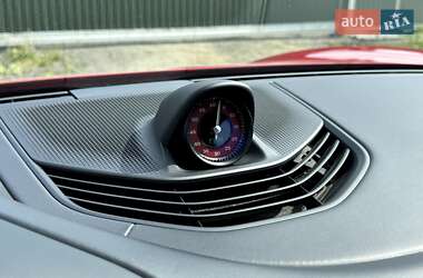 Седан Porsche Taycan 2022 в 