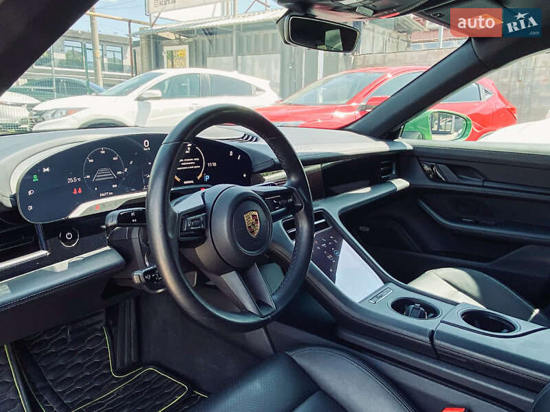 Седан Porsche Taycan 2021 в Одессе