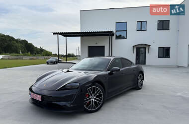 Седан Porsche Taycan 2021 в Луцке