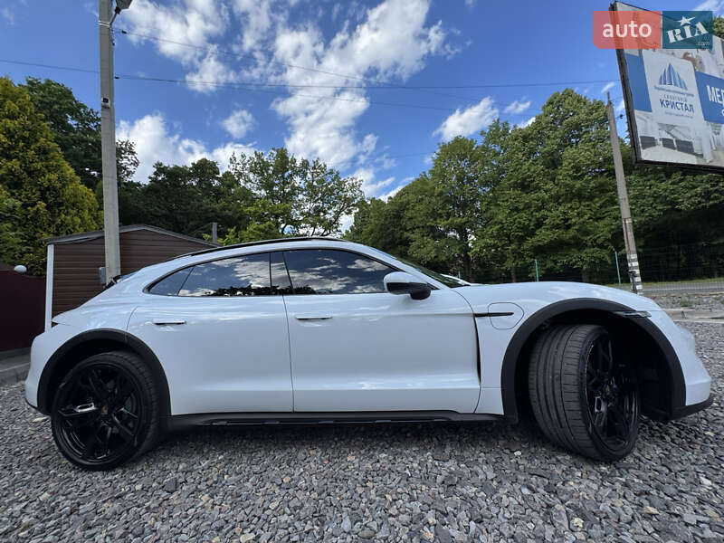 Седан Porsche Taycan 2021 в Трускавце