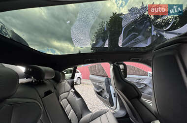 Седан Porsche Taycan 2021 в 