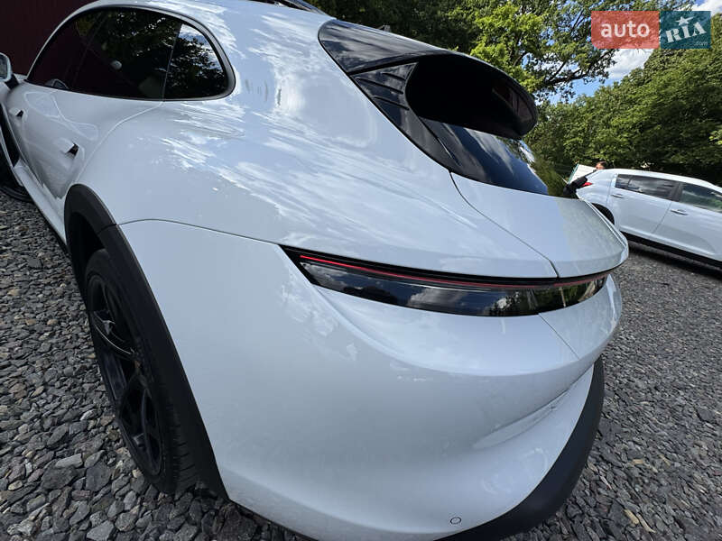 Седан Porsche Taycan 2021 в Трускавце