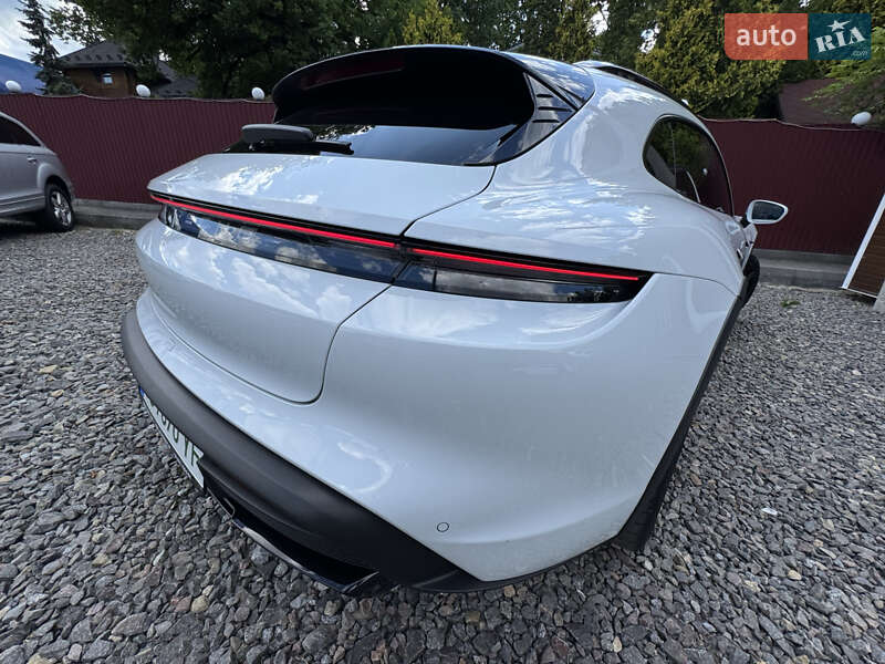 Седан Porsche Taycan 2021 в Трускавце