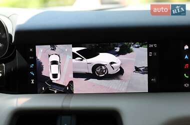 Седан Porsche Taycan 2023 в 