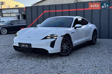 Седан Porsche Taycan 2020 в Луцке