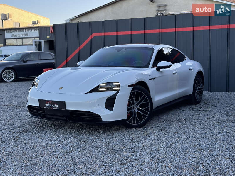 Porsche Taycan 2020