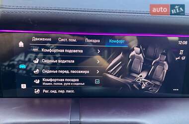 Седан Porsche Taycan 2020 в 