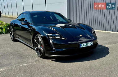 Седан Porsche Taycan 2020 в Києві