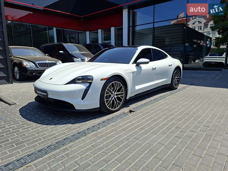 Седан Porsche Taycan 2021 в Одесі