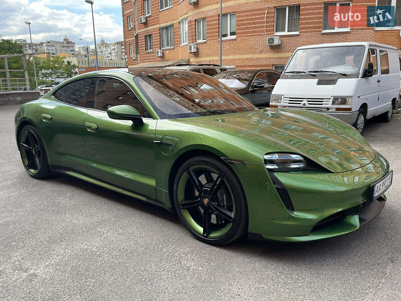Седан Porsche Taycan 2020 в Киеве фото 10 Седан Porsche Taycan 2020 в Киеве