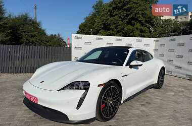 Седан Porsche Taycan 2020 в 