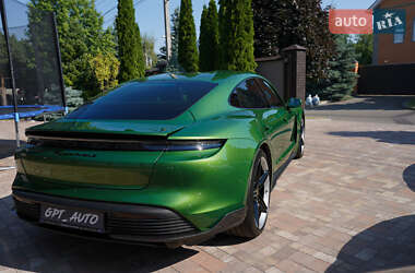 Седан Porsche Taycan 2022 в 
