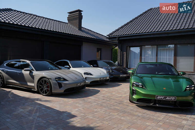 Седан Porsche Taycan 2022 в Києві