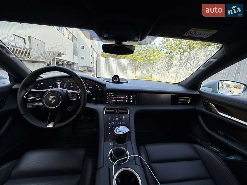 Седан Porsche Taycan 2024 в Днепре фото 18 Седан Porsche Taycan 2024 в Днепре