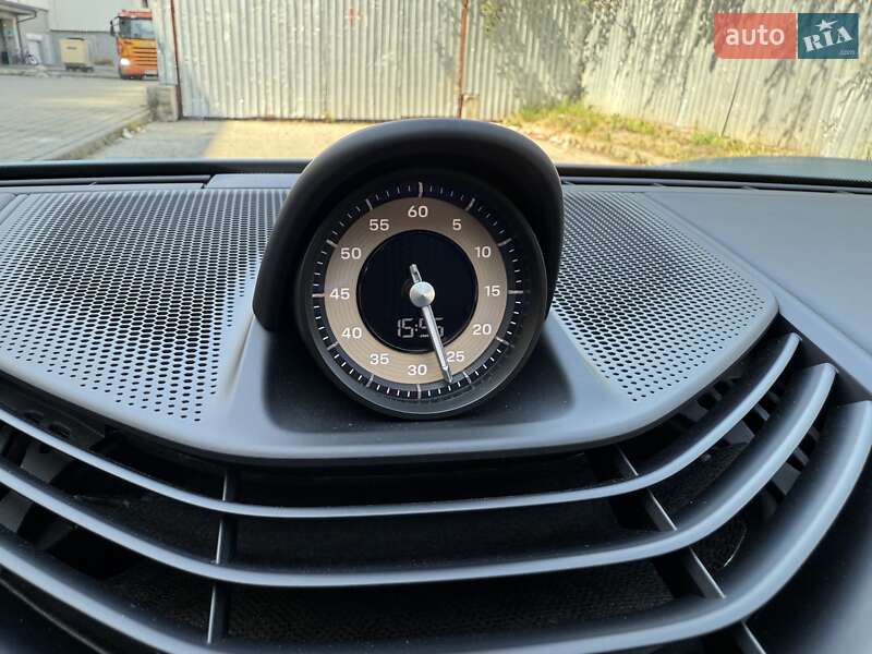 Седан Porsche Taycan 2024 в Днепре фото 21 Седан Porsche Taycan 2024 в Днепре