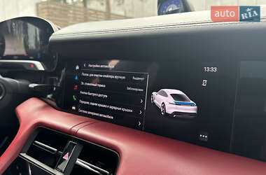 Седан Porsche Taycan 2022 в 