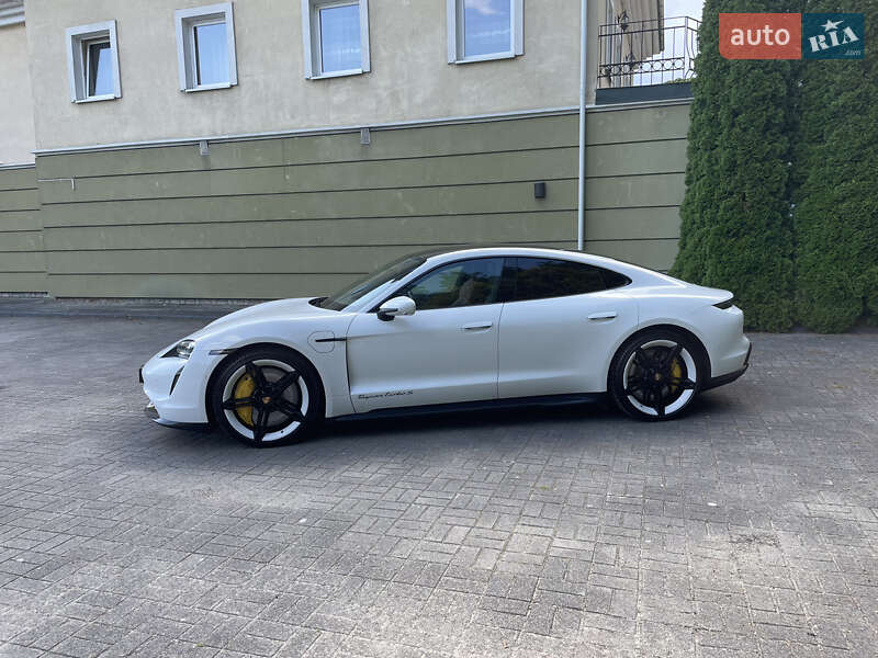 Седан Porsche Taycan 2020 в Львове