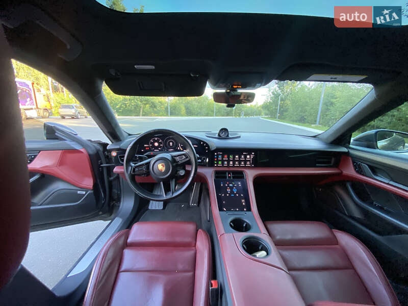 Седан Porsche Taycan 2019 в Киеве фото 10 Седан Porsche Taycan 2019 в Киеве