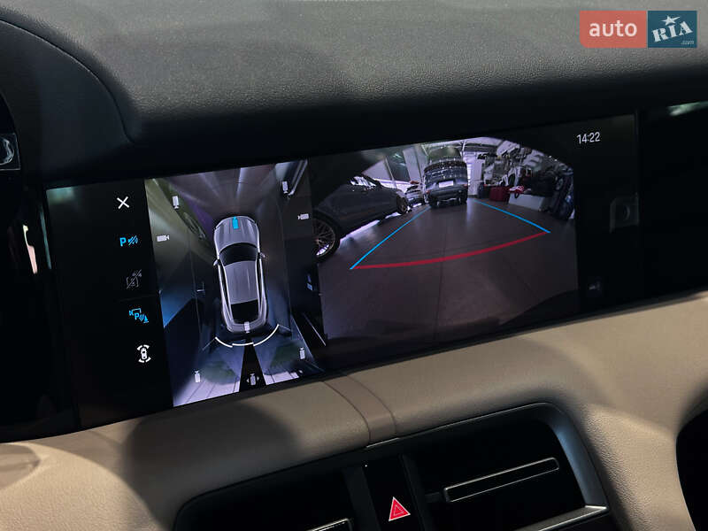 Седан Porsche Taycan 2025 в Одессе