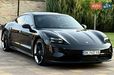 Седан Porsche Taycan 2020 в Рівному