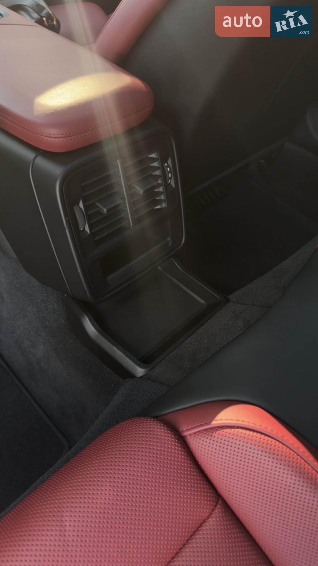 2022 Porsche Taycan - мініатюра 32