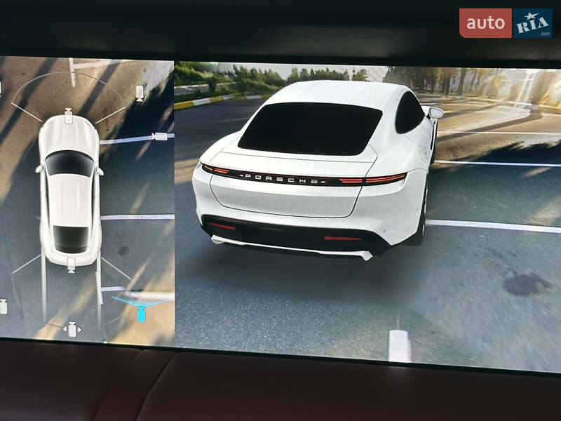 Седан Porsche Taycan 2022 в Киеве