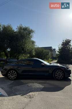 Седан Porsche Taycan 2022 в 