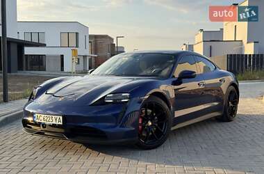 Седан Porsche Taycan 2020 в 