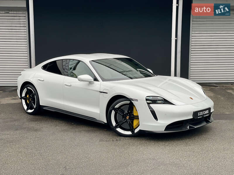 Porsche Taycan 2020