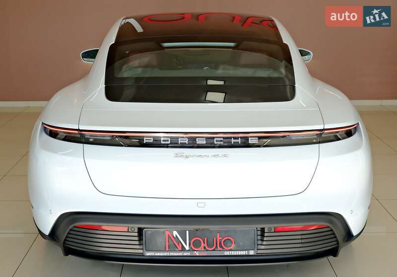 Седан Porsche Taycan 2022 в Одессе