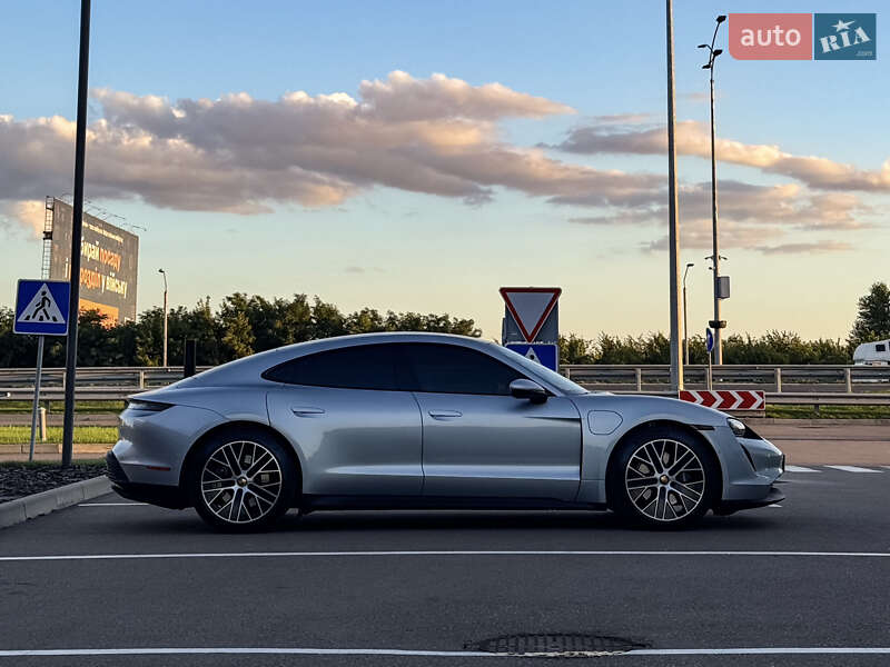 Седан Porsche Taycan 2021 в Киеве фото 9 Седан Porsche Taycan 2021 в Киеве