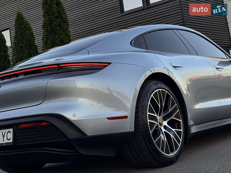 Седан Porsche Taycan 2021 в Киеве фото 17 Седан Porsche Taycan 2021 в Киеве